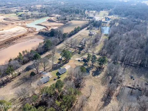 View/Area - 3305 N Robertson Rd, Nesbit, MS 38651 photo 6 of 9
