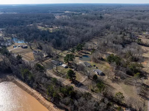 View/Area - 3305 N Robertson Rd, Nesbit, MS 38651 photo 7 of 9