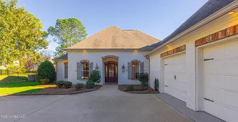 Exterior - 302 Vinca Cv, Madison, MS 39110 photo 4 of 13