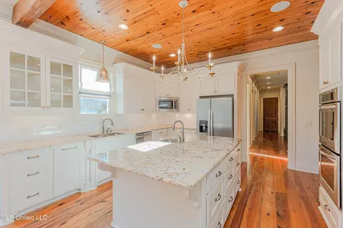 Kitchen - 302 Vinca Cv, Madison, MS 39110 photo 1 of 10