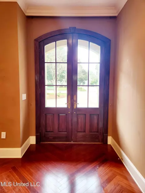 Entry Way - 205 Lafayette Ln, Flowood, MS 39232 photo 1 of 3