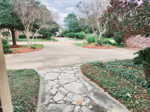 Exterior - 205 Lafayette Ln, Flowood, MS 39232 photo 10 of 10