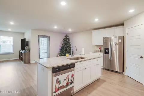 1027 Enclave Cir, Long Beach, MS 39560 photo 11
