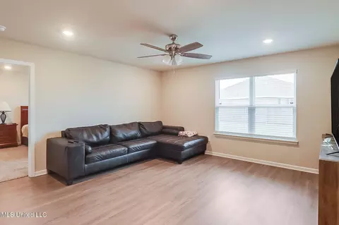 1027 Enclave Cir, Long Beach, MS 39560 photo 9