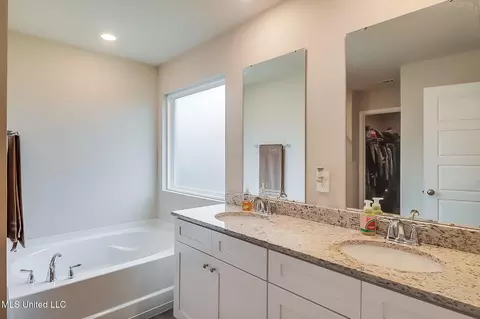 1027 Enclave Cir, Long Beach, MS 39560 photo 16