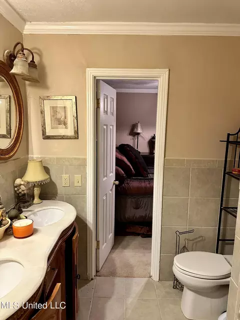 Bath - 556 E Fulton St, Canton, MS 39046 photo 3 of 5
