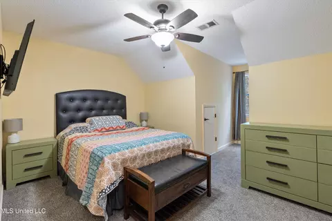 Bedroom - 3500 Lake Grove Dr, Hernando, MS 38632 photo 5 of 7