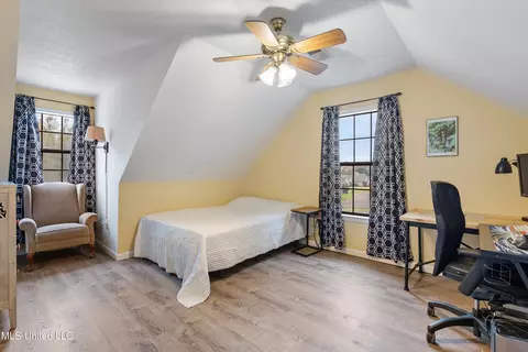 Bedroom - 3500 Lake Grove Dr, Hernando, MS 38632 photo 7 of 7