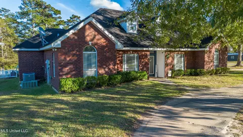 2213 Sampras Blvd, Vancleave, MS 39565
