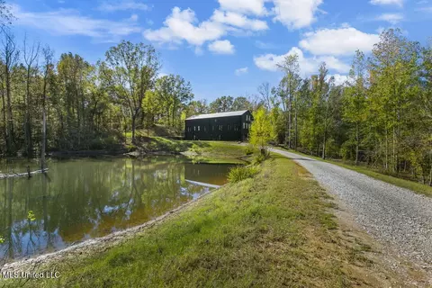 2665 Old Hwy 49 # A, Bentonia, MS 39040