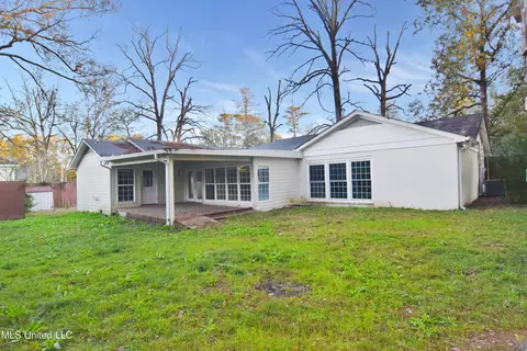 Exterior - 604 Bailey St, Forest, MS 39074 photo 3 of 8