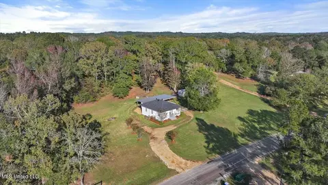 1649 Old Pearl Rd, Florence, MS 39073