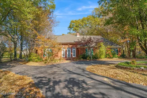 8752 Windersgate Dr, Olive Branch, MS 38654