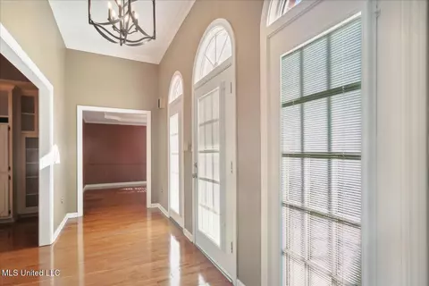 8752 Windersgate Dr, Olive Branch, MS 38654 photo 4