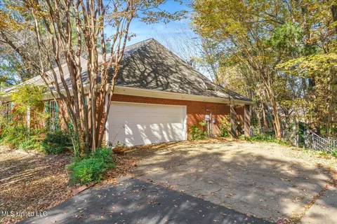 8752 Windersgate Dr, Olive Branch, MS 38654 photo 3