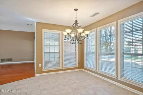 8752 Windersgate Dr, Olive Branch, MS 38654 photo 12
