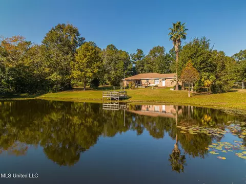 26193 Elmer Ladner Rd, Pass Christian, MS 39571