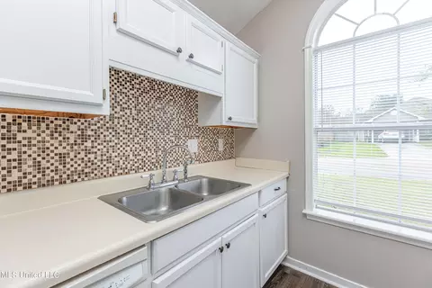 111 Eagle Dr, Brandon, MS 39047 photo 17