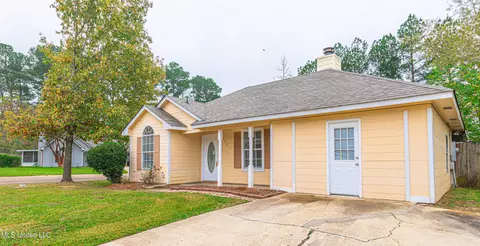 111 Eagle Dr, Brandon, MS 39047 photo 2