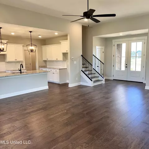 566 Wells Dr, Hernando, MS 38632 photo 16