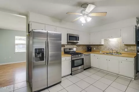 103 N Ida Ln, Long Beach, MS 39560 photo 5