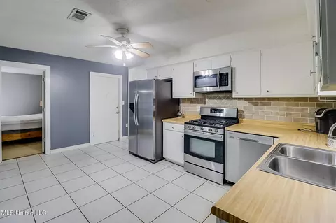 103 N Ida Ln, Long Beach, MS 39560 photo 6