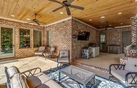 Exterior - 125 Chestnut Hill Rd, Flora, MS 39071 photo 21 of 33