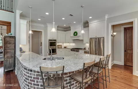 Kitchen - 125 Chestnut Hill Rd, Flora, MS 39071 photo 3 of 6