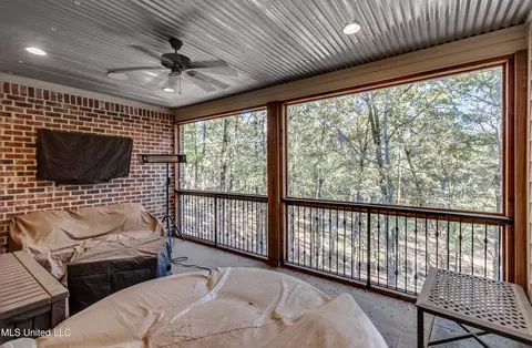 Exterior - 125 Chestnut Hill Rd, Flora, MS 39071 photo 11 of 33