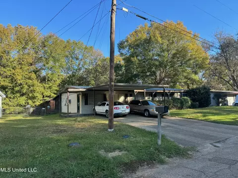 1090 Branch St, Jackson, MS 39212 photo 2
