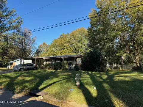 1090 Branch St, Jackson, MS 39212 photo 3