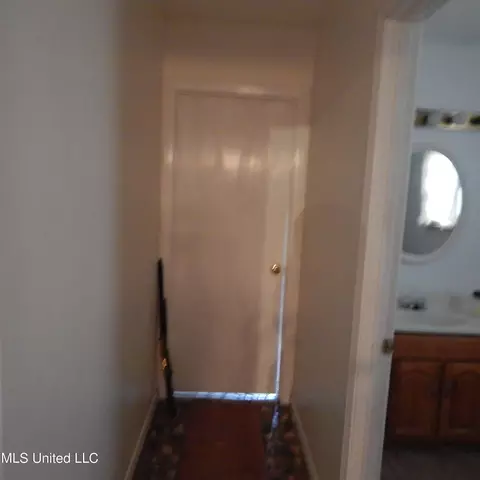 Entry Way - 166 Raineys Ln, Lucedale, MS 39452 photo 2 of 3