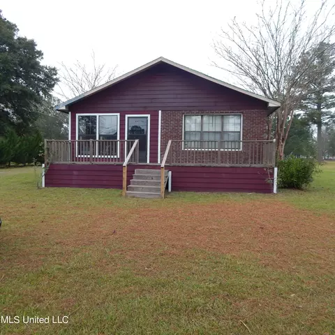 166 Raineys Ln, Lucedale, MS 39452