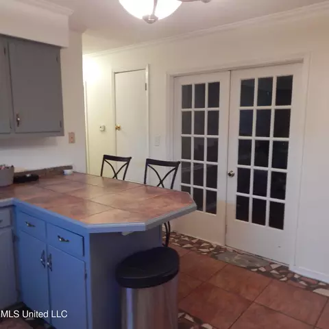 Kitchen - 166 Raineys Ln, Lucedale, MS 39452 photo 4 of 5