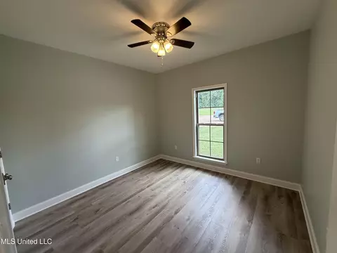 Bedroom - 103 Caleb Cv, Carthage, MS 39051 photo 1 of 2
