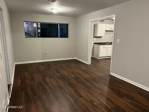 338 Queen Julianna Ln, Jackson, MS 39209