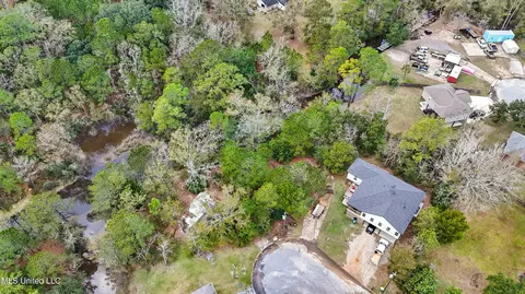 15928 Cottonwood Dr, Biloxi, MS 39532