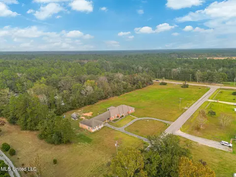 5440 Anna Rd, Saucier, MS 39574 photo 2