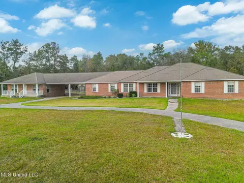 5440 Anna Rd, Saucier, MS 39574