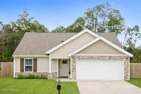 13307 Willow Oak Cir, Gulfport, MS 39503