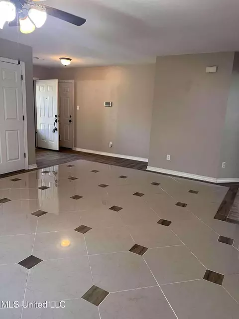 703 E Canal St, Picayune, MS 39466 photo 15