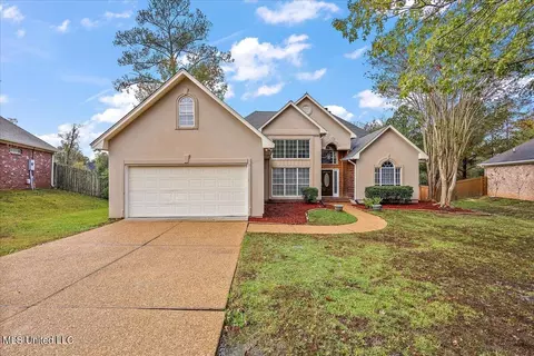 218 Greensview Dr, Brandon, MS 39047