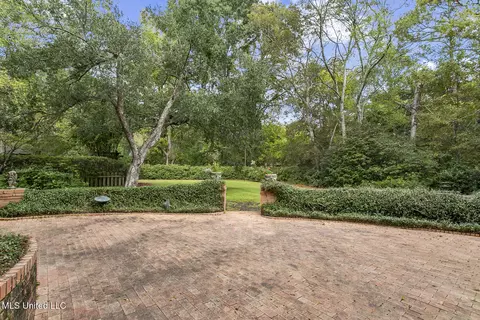2006 Douglass Dr, Jackson, MS 39211 photo 25