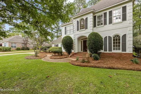 710 Woodgate Dr, Madison, MS 39110