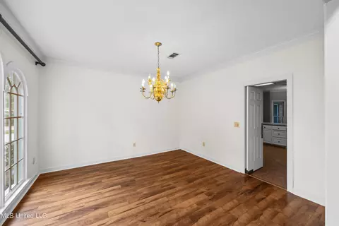 Dining - 710 Woodgate Dr, Madison, MS 39110 photo 2 of 3