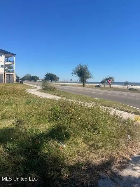 4728 W Beach Blvd, Gulfport, MS 39501