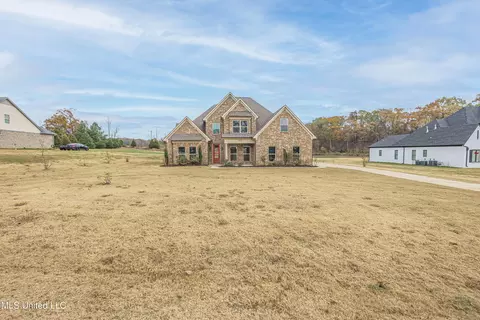2636 Rodeo Way, Nesbit, MS 38651 photo 2