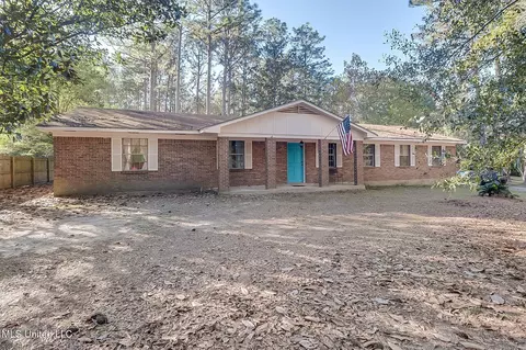 6200 Juniper Dr, Vancleave, MS 39565