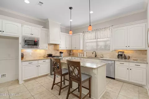 Kitchen - 125 Westerly Pl, Madison, MS 39110 photo 1 of 5
