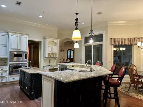 523 Susannah Dr, Brandon, MS 39047 photo 7